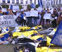 Migratzaileen eskubideen aldeko protesta eraman du Ongi Etorri Errefuxiatuak plataformak Bruselara