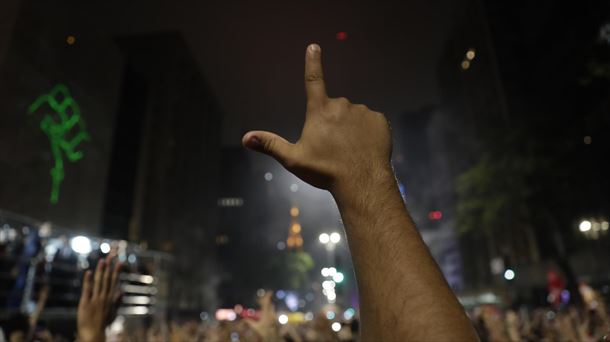 Simpatizantes del expresidente Luiz Inácio Lula da Silva en la Avenida Paulista de Sao Paulo. EFE