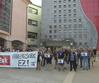 ESK se concentra en el Hospital Alto Deba contra las ''prácticas de acoso y derribo que usa Osakidetza''