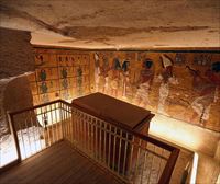 100 urte betetzen dira Tutankhamonen hilobia aurkitu zutenetik
