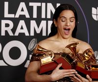 Rosaliak Diskorik Onenaren saria irabazi du aurtengo Grammy Latinoetan