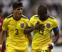 Ecuador supera a Qatar en el partido inaugural del Mundial