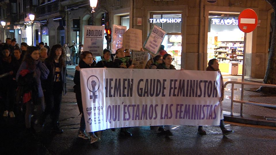 Diligencia líder paso Vídeo: San Sebastián sale a la calle en defensa de la mujer y en contra de  la violencia machista
