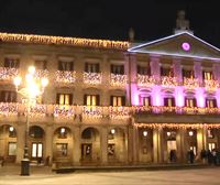 Las luces de Navidad iluminan ya el centro de Vitoria-Gasteiz