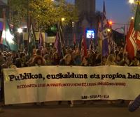 Cientos de personas toman las calles para reivindicar una ley de educación pública, euskaldun y propia