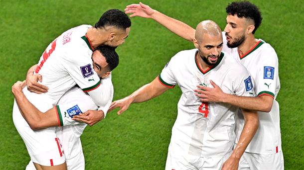 Jugadores de Marruecos celebrando la victoria: Foto: EFE