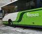 Bizkaibuseko hainbat autobus kaltetuta agertu dira Trapagarango garraio gunean