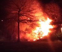 Bomberos trabajan durante toda la Nochevieja en hasta 19 incendios solo en Bizkaia
