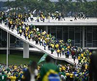 Asaltan el Congreso de Brasil para pedir el derrocamiento del presidente Lula da Silva