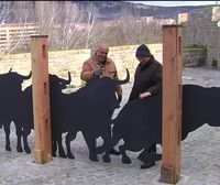 Polémica porque falta un toro en la nueva escultura del encierro