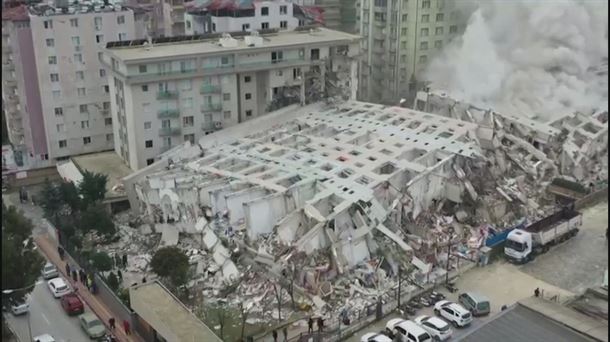 'Preocupación y llanto' 24 horas después del terremoto