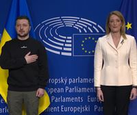 Volodimir Zelenski Europako Parlamentuan dago gaur