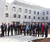 Residencia Arabarren de Lakua: el 'nuevo centro de cuidados' inaugurado oficialmente por las instituciones