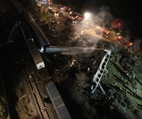 Ascienden a 40 las personas muertas en el accidente de tren en Grecia y detienen al jefe de la estación 