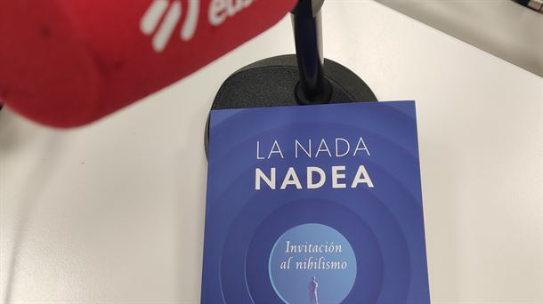 'La nada nadea' de Jesús Zamora Bonilla publicado por editorial Deusto.