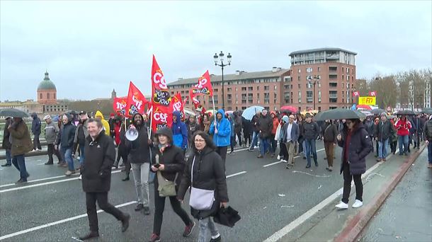 Manifestación en Baiona. Captura de imagen de un vídeo de EITB.
