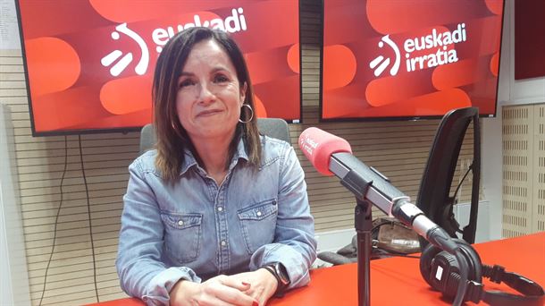 BBC irratian euskaraz egiten zituzten saioak ikertzen ari da Leyre Arrieta historialaria     