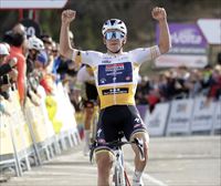 Evenepoelek irabazi du La Molinan amaitutako etapa eta Roglic liderrarekin berdinduta dago sailkapen nagusian