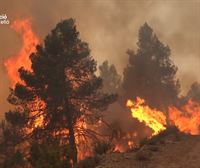 4.000 hectáreas quemadas y 1.500 personas desalojadas en el gran incendio entre Castellón y Teruel
