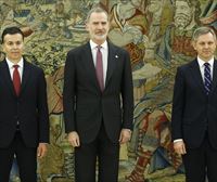 Los nuevos ministros Héctor Gómez y José Manuel Miñones prometen su cargo