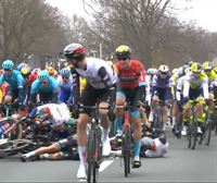 Las caídas del Tour de Flandes 2023
