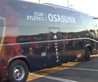 Momento en el que el autobús de Osasuna llega finalmente a San Mamés