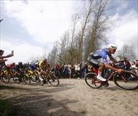 Van der Poelek eta Van Aertek Paris-Roubaixen izandako lehiako unerik erabakigarrienak 