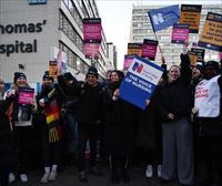 Las enfermeras británicas, de huelga tras fracasar la negociación salarial con el Gobierno