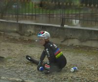 Evenepoel sufre una caída en la disputa de la 5ª etapa, pero se reincorpora a la carrera