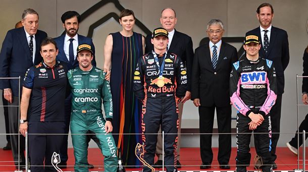 Max Verstappen wins in Monaco, ahead of Fernando Alonso, and strengthens his leadership in the World Cup