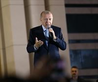 Erdogan permanecerá en el poder tras vencer en la segunda vuelta en Turquía