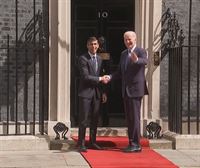 Joe Biden llega a Downing Street para reunirse con Rishi Sunak