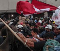 Zortzi zauritu eta sei atxilotu Perun, Gobernuaren aurkako protestetan