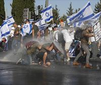 Protesta jendetsuek aurrera jarraitzen dute Israelen, erreforma judizialaren onarpenaren atarian