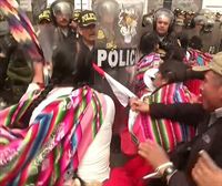 Istilu larriak Poliziaren eta manifestarien artean Perun, urtarrileko protestetan hildakoen omenaldian