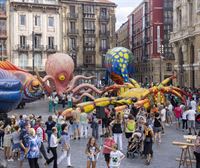 La Aste Nagusia de Bilbao bajará al fondo marino el domingo 20 con el popular desfile de la Ballena