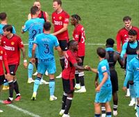 Un Athletic con diez empata con el Manchester United en el último amistoso de pretemporada (1-1)