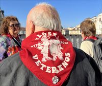 Las Neskas y Blusas veteranos conquistan las calles de Vitoria-Gasteiz en el penúltimo día de Fiestas