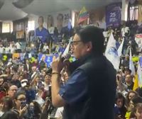 Fernando Villavicencio Ekuadorko presidentegaia tiroz hil dute mitin baten ostean