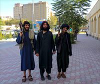 Bi urte talibanek boterea hartu zutenetik: eskubide gutxiago, pobrezia gehiago eta emakumeen aurkako zigorrak