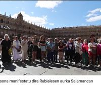 Ehunka pertsona atera dira Rubialesen aurka Salamancan