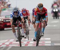Kuss está a un paso de ganar la Vuelta y Poels se lleva la penúltima etapa