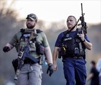Cerca de 80 agentes del FBI buscan al sospechoso de los tiroteos de Maine