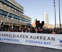 Miles de personas se unen con el euskera y por el euskera un Bilbao