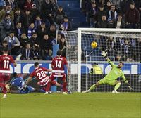 El Alavés vence con claridad al Granada (3-1)