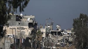 Israel Gaza bonbardatzen hasi da berriro, su-etena amaitu ostean
