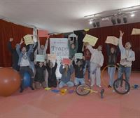 Jóvenes del programa Trapezistak del Gobierno Vasco se unen a EITB Maratoiarekin