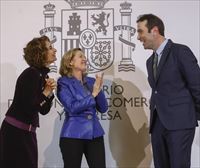 Nadia Calviño entrega la cartera al nuevo ministro de Economía, Carlos Cuerpo