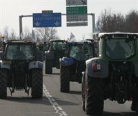 Agricultores franceses inician el bloqueo de los accesos a París